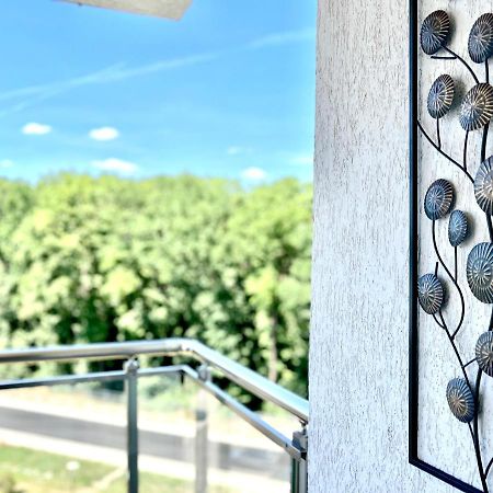 Forest View Apartment Timisoara Ngoại thất bức ảnh