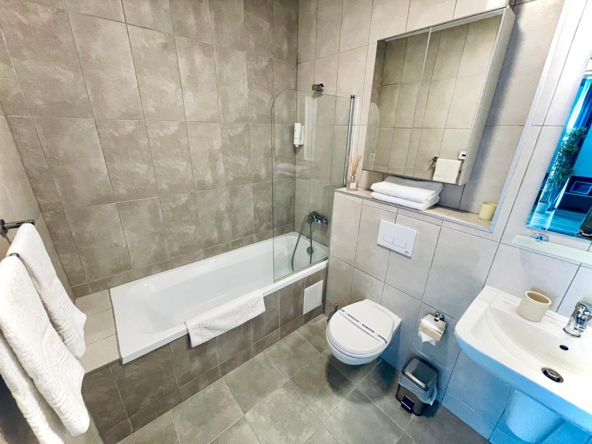Forest View Apartment Timisoara Ngoại thất bức ảnh